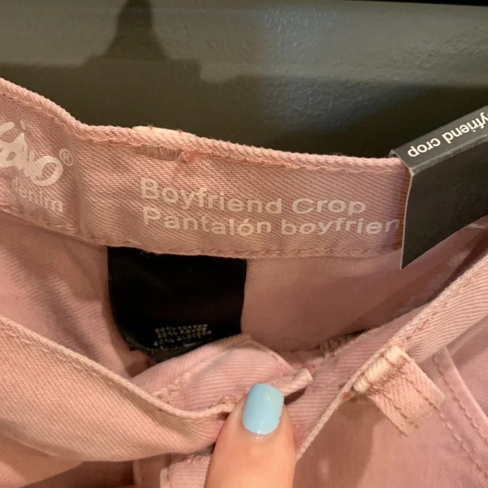 Mossimo Pink Denim crop jeans NWT - Picture 3 of 6